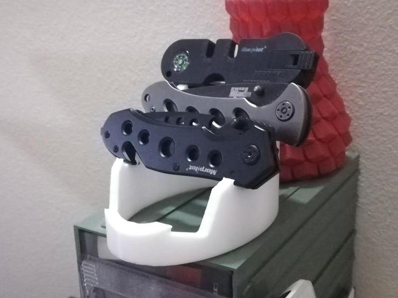 Folding Knife Stand