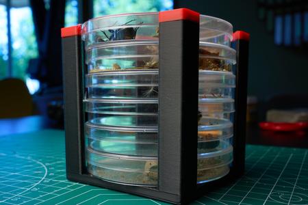Petri Dish Holder