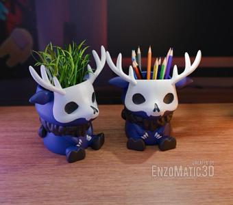 Cute Wendigo, Skull Head Monster Decoration for Halloween - planter, pencil holder - 3MF, STL