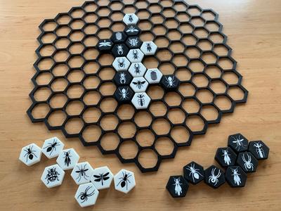 HIVE EXTREME with Gameboard and Box
