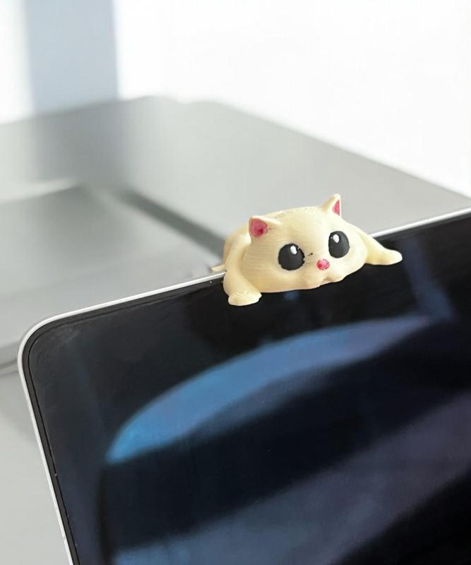 Cat Clip for Laptop Screen – Workspace Accessory