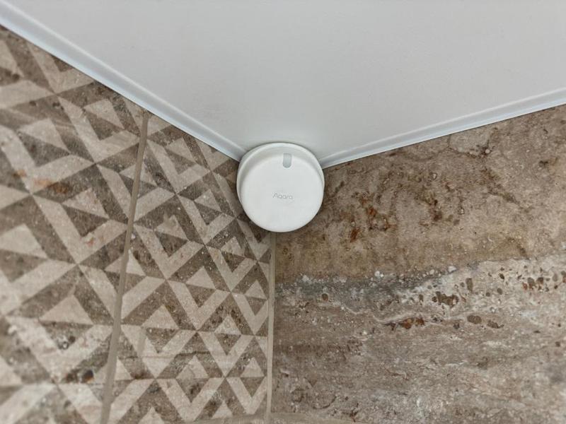 Aqara FP2 Corner Wall Mount