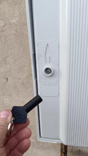 Extended "Key for outdoor gas meter box" - CZ remix