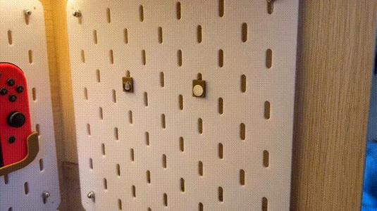 Plastic pegboards can also hold refrigerator magnets! 3mm thick IKEA pegboard hook magnets, only 0.63g for a single print without support!