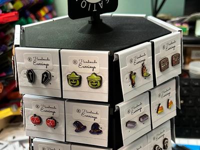 SmallRotatingHexEarringCardHolder