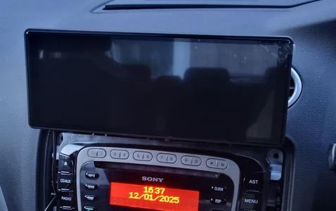 Ford Focus MKII External Infotainment System Holder (TILTED SLIGHTLY TO THE RIGHT HAND SIDE MODEL)