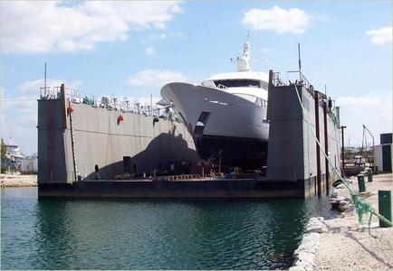 Heger 1000-long-tonnes floating dry dock (Scale 1:350)