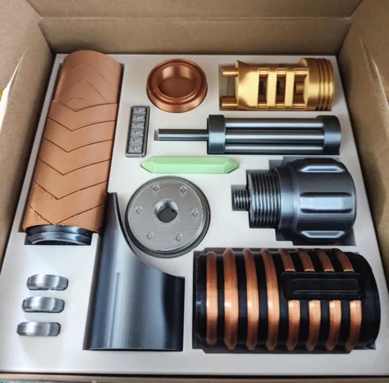 Custom Lightsaber Assembly (No glue, No Supports)