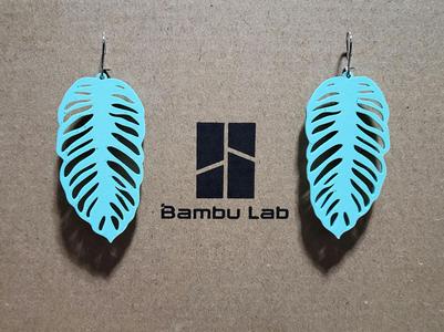 Monstera Esqueleto Earrings
