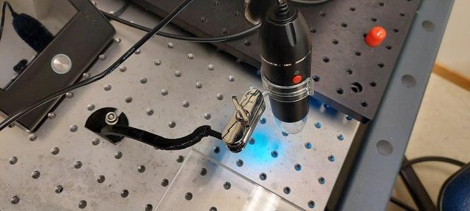Airtable-mount with arm, for USB microscope