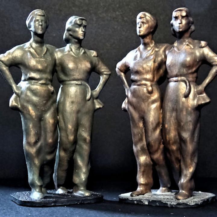 Women of Steel sculpture in Sheffield