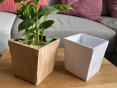 Square Flower Pot – Stylish Wood Optic Design