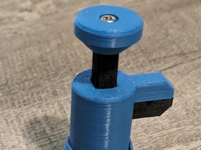 magnetic solder clamp