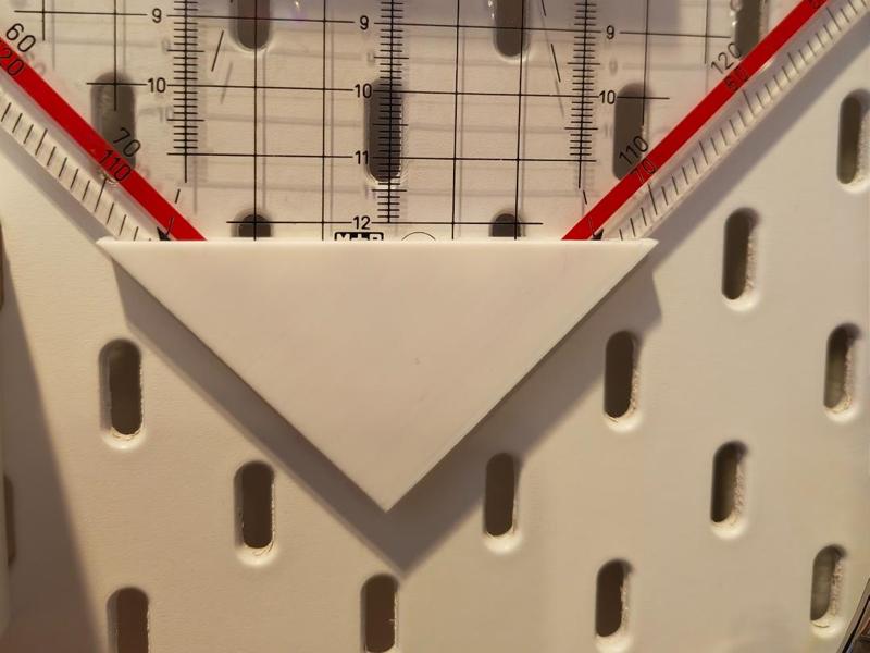 Protractor Triangle Skadis Holder