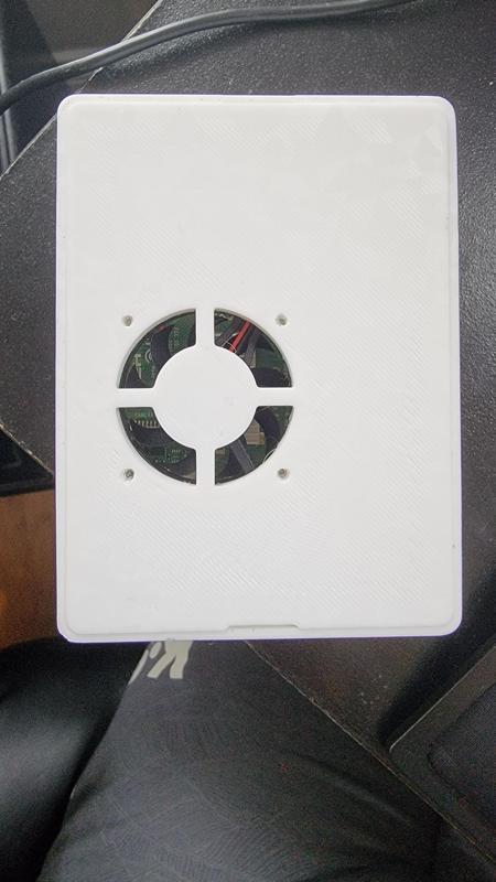 Alternate Fan Lid for Raspberry Pi 4 Model (by JayCee09)