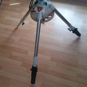 EQ-5 mount leg leveler screw
