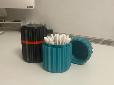 Travel closeable container for universal use