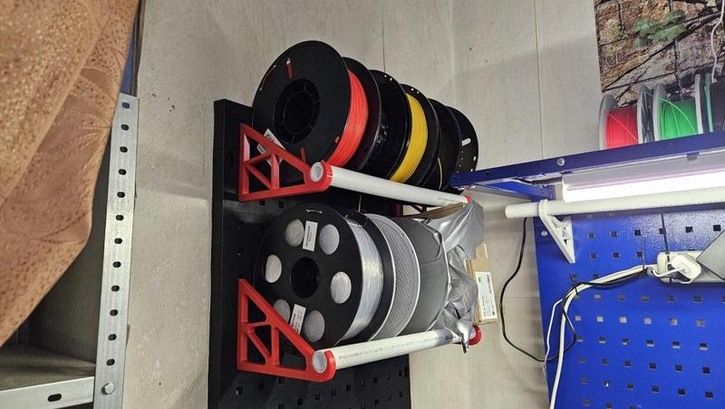 Zhong Yuan Pegboard Filament Storage Rack