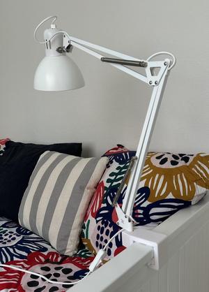 Lamp holder for IKEA TERTIAL on IKEA HEMNES bed