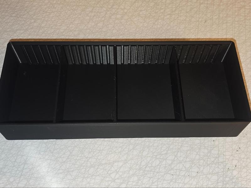 Gridfinity bins with movable dividers 2x5