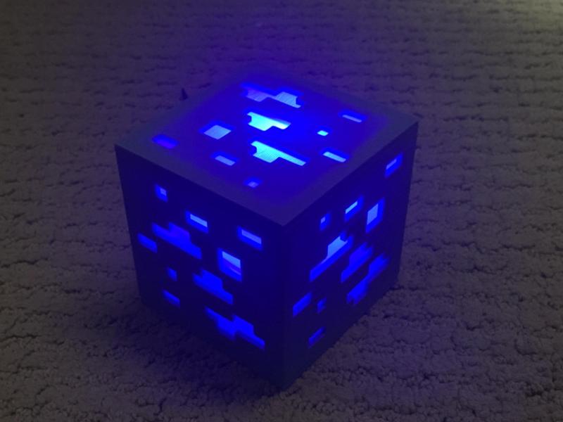 Minecraft Diamond Ore Lamp (revised)