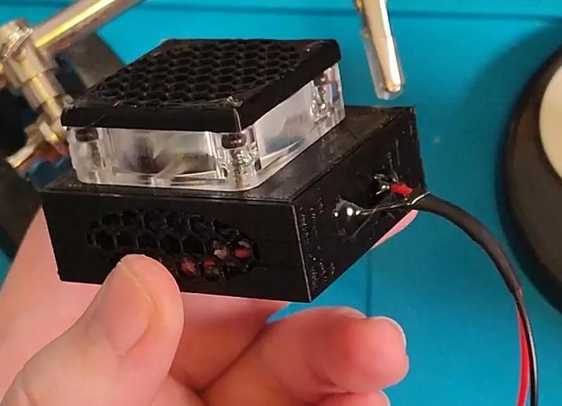 TP4056 Project Box with Active Cooling 40mm Fan   