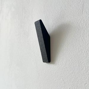 Minimalistic hook with invisible mount