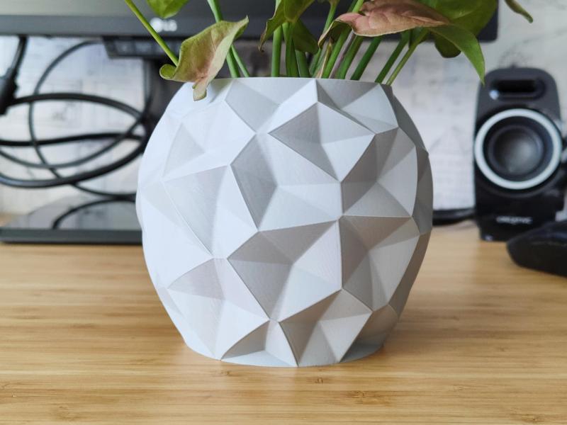 Parametric Voronoi Sphere Vase - Vase mode design