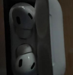 AirPods Pro v2 holder with cable space