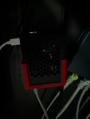 GeeekPi Metall Gehäuse für Raspberry Pi 5 Wandhalerung