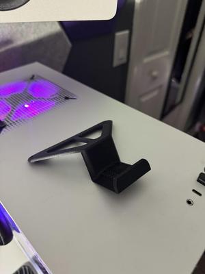 PC Case Mounted Headphone Hanger