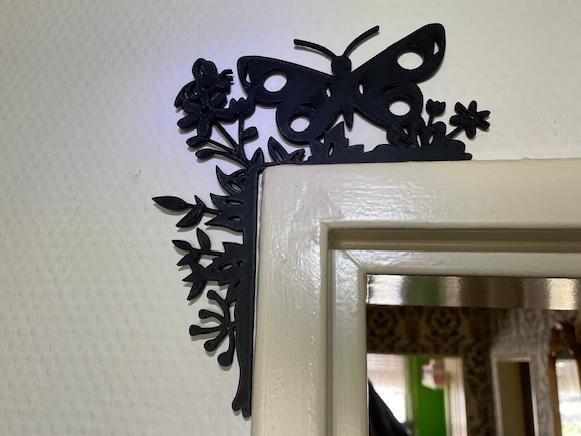window-door-corner-doorframe-doorplate-spring