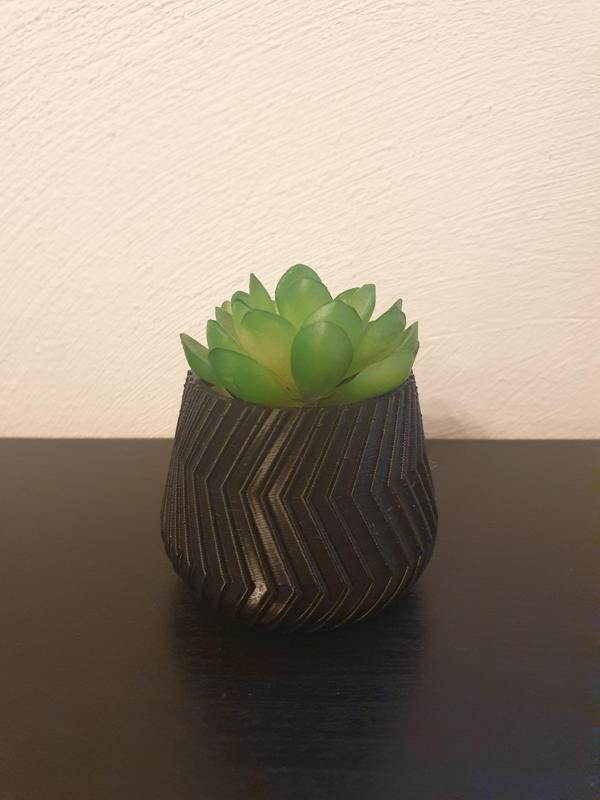 Zig-Zag Planter
