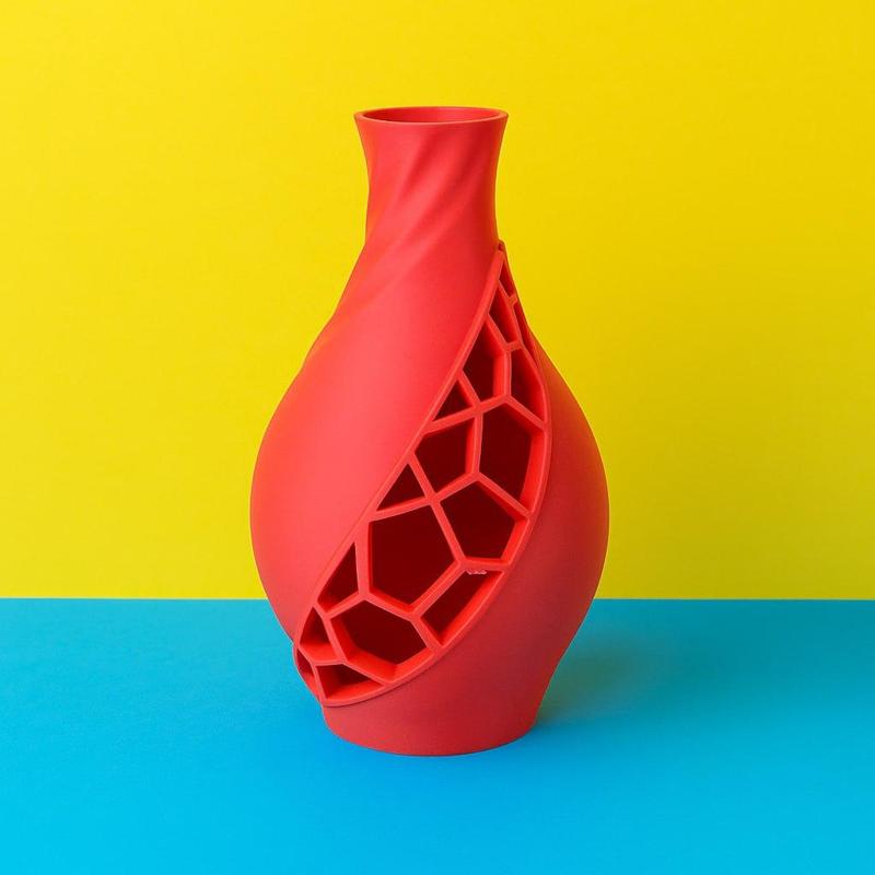 Honeycomb Twist Vase – Sculptural Decor with Geometric Cutout