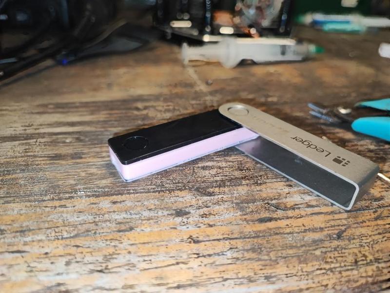 Ledger Back