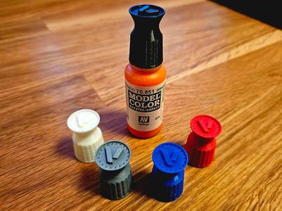 Vallejo 17ml Paint Replacement Cap with Swatch Top