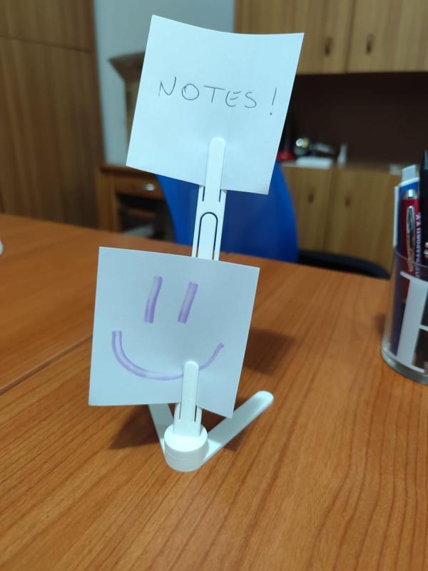Notes Holder