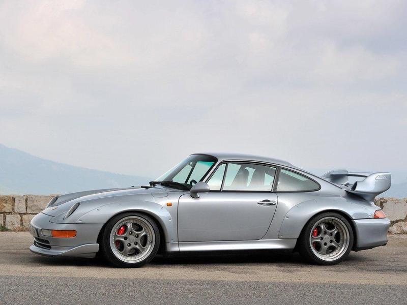 Porsche 993 GT2 1/32 versions course et route par TerranSlot 