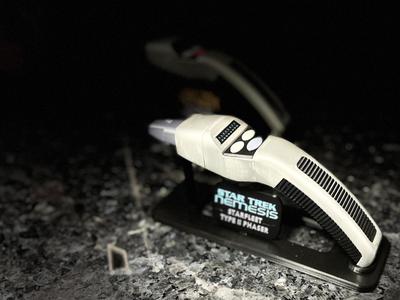 Star Trek Nemesis Dolphin Phaser and Stand