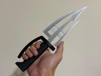 Chrollo's dagger from HUNTER×HUNTER