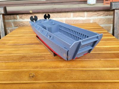 Higgins Boat LCPV scale model