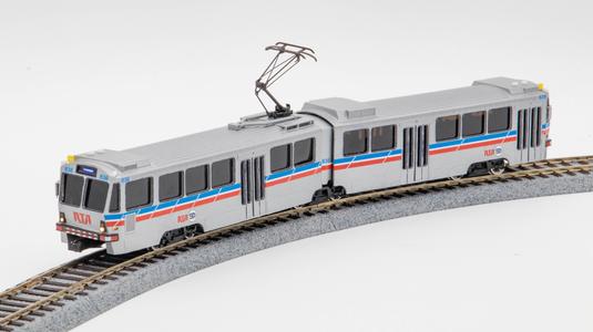 HO Scale Cleveland RTA Breda LRV (Blue/Green Lines) - Shell and Chassis