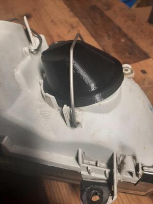 Audi 80 B4 RS2 Lense Headlight, High Beam Cap / RS2 Linsenscheinwerfer Fernlicht Kappe.