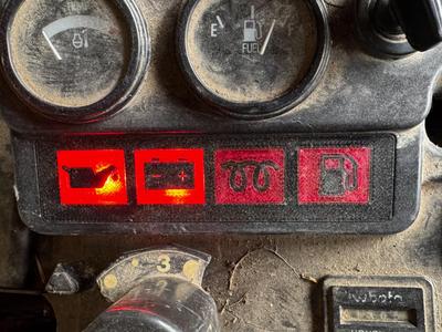 Kubota ZD331 Indicator label