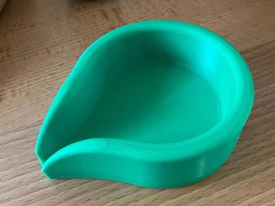 Mixing cup, measuring cup