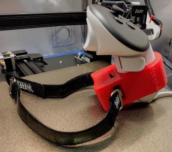 Quest 3, Strap-on Controller Mount