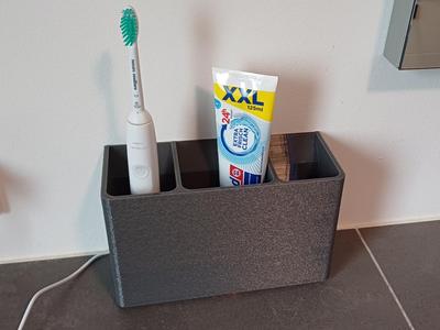 Toothbrush container