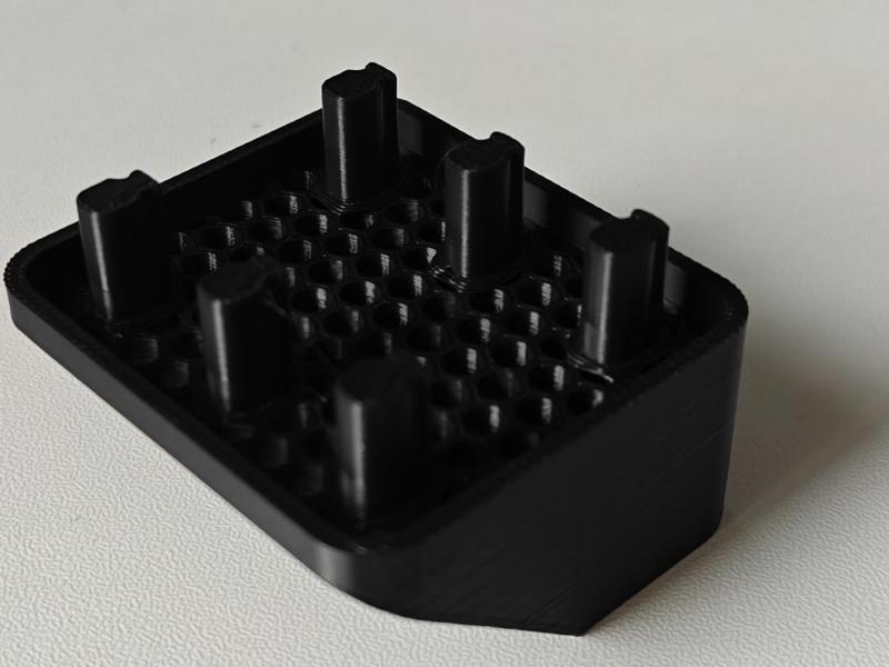 Electric toothbrush head holder (wall or table)