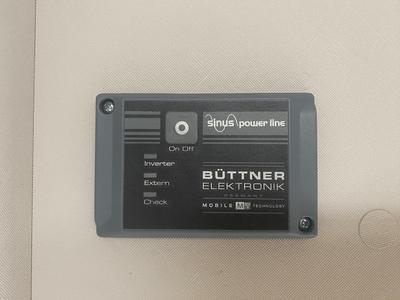Büttner-Wechselrichter-Abdeckung