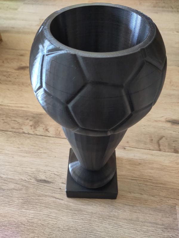Fußball Stiftebecher – Pokal remix
